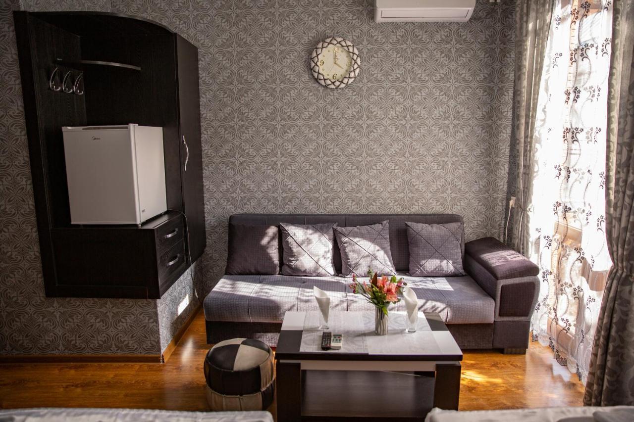 Family Hotel Kolorit Old Tbilissi Extérieur photo